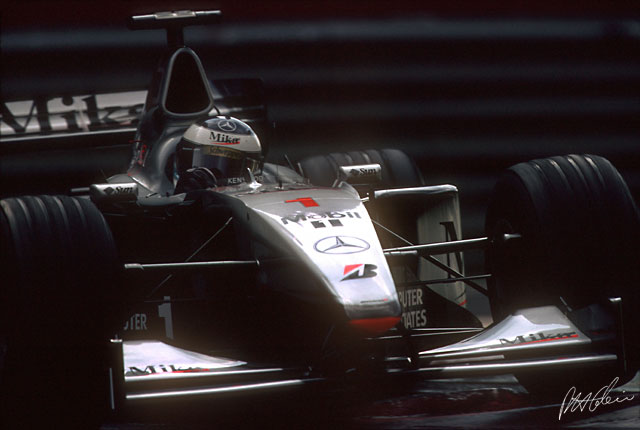 Hakkinen_1999_Belgium_03_PHC.jpg