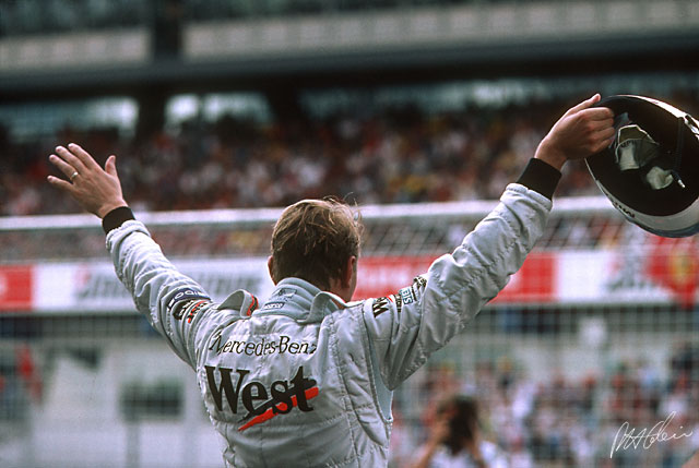 Hakkinen_1999_Germany_02_PHC.jpg