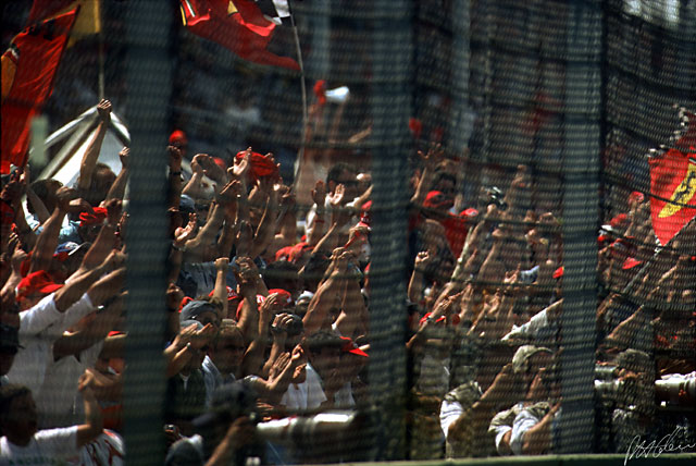 Tifosi_1999_Imola_01_PHC.jpg