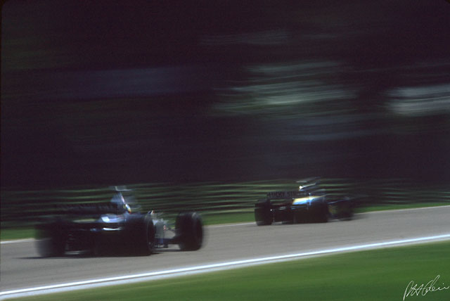 Villeneuve_1999_Imola_01_PHC.jpg