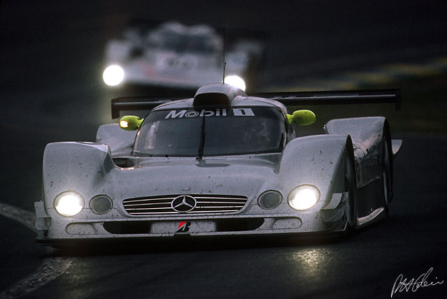 Mercedes_1999_LeMans_02_PHC.jpg