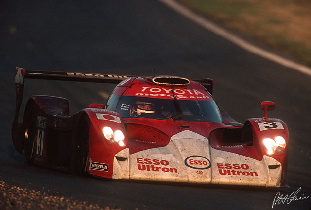 Toyota_1999_LeMans_01_PHC.jpg