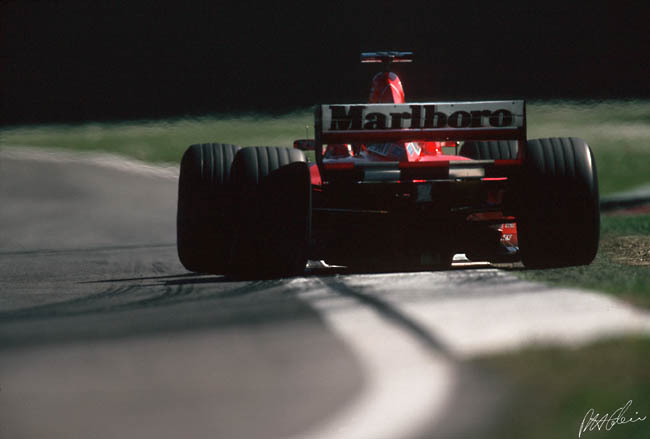 Barrichello_2000_Imola_02_PHC.jpg