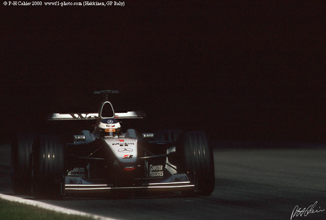 Hakkinen_2000_Italy_03_PHC.jpg