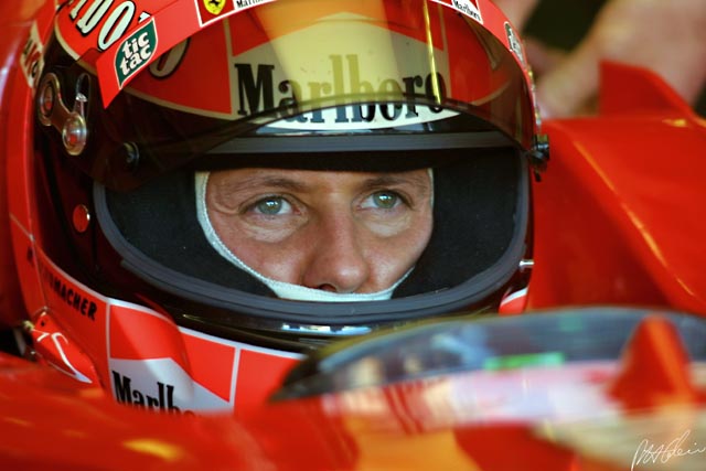 Schumacher_2001_Australia_04_PHC.jpg