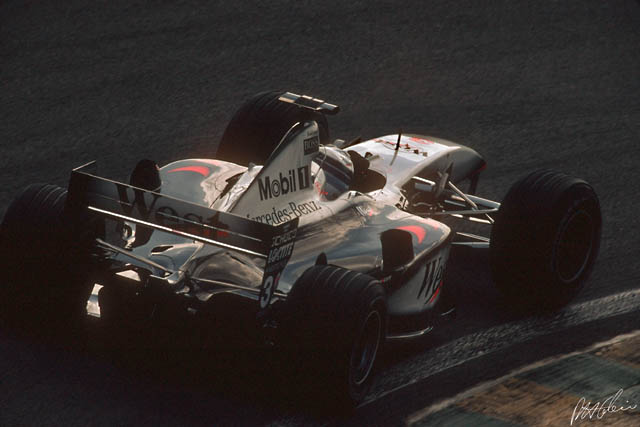 Hakkinen_2001_Brazil_02_PHC.jpg