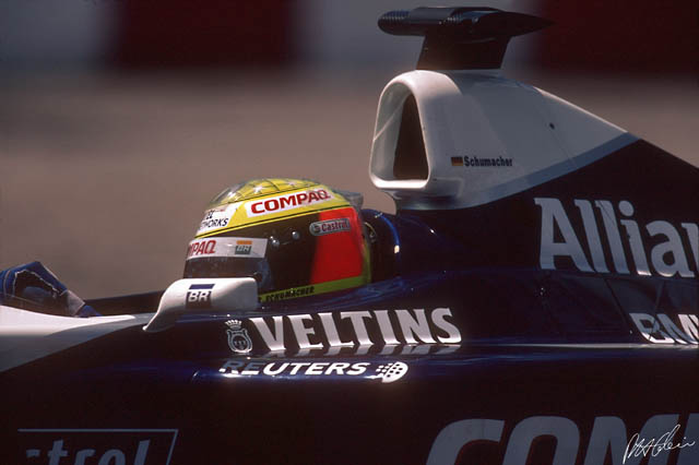 RalfSchumacher_2001_Canada_01_PHC.jpg