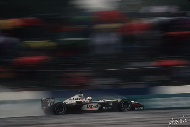 Coulthard_2001_England_02_PHC.jpg