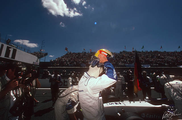 RalfSchumacher_2001_France_02_PHC.jpg