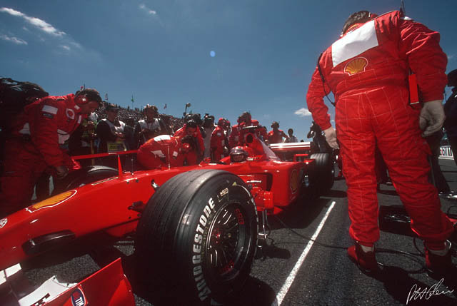 Schumacher_2001_France_02_PHC.jpg