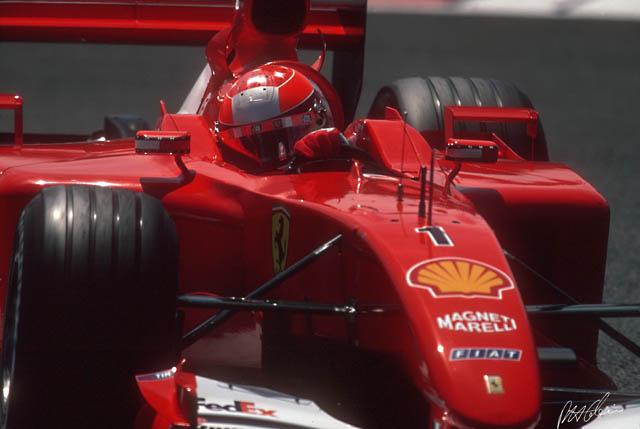 Schumacher_2001_France_03_PHC.jpg