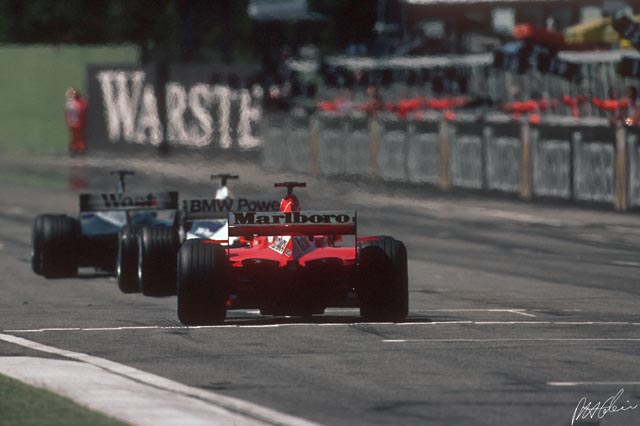 Barrichello_2001_Imola_02_PHC.jpg