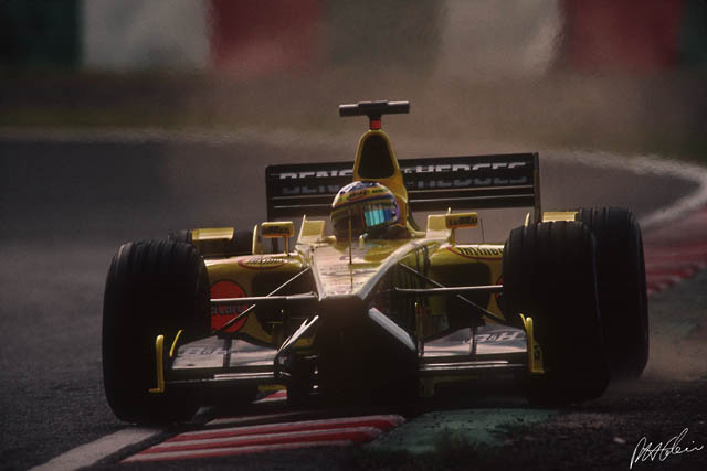 Alesi_2001_Japan_01_PHC.jpg