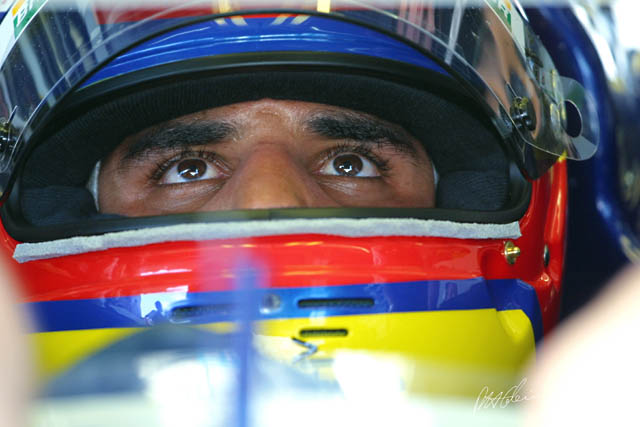 Montoya_2001_Japan_01_PHC.jpg