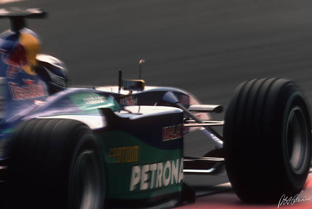 Raikkonen_2001_Japan_01_PHC.jpg