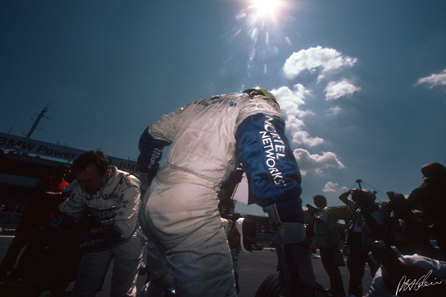 RalfSchumacher_2001_Nurburgring_01_PHC.jpg