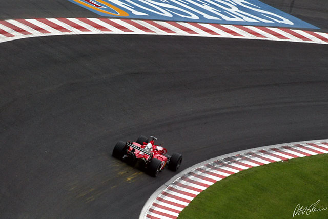 Schumacher_2002_Belgium_05_PHC.jpg