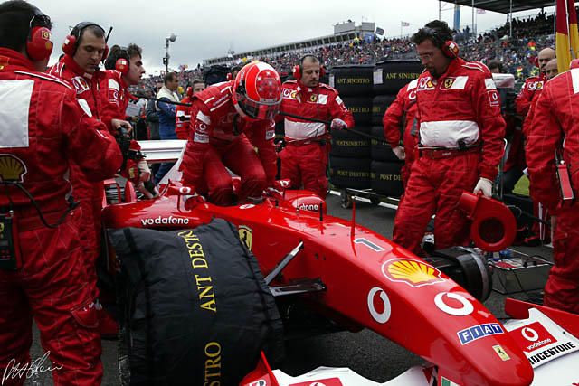 Schumacher_2002_England_03_PHC.jpg