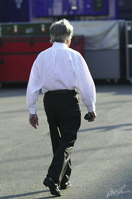 Ecclestone_2002_France_01_PHC.jpg