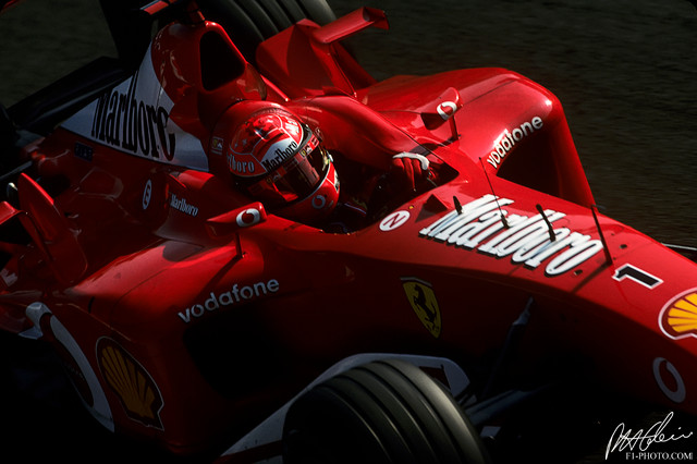 Schumacher_2002_Italy_03_PHC.jpg