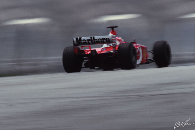 Barrichello_2002_Malaysia_01_PHC.jpg