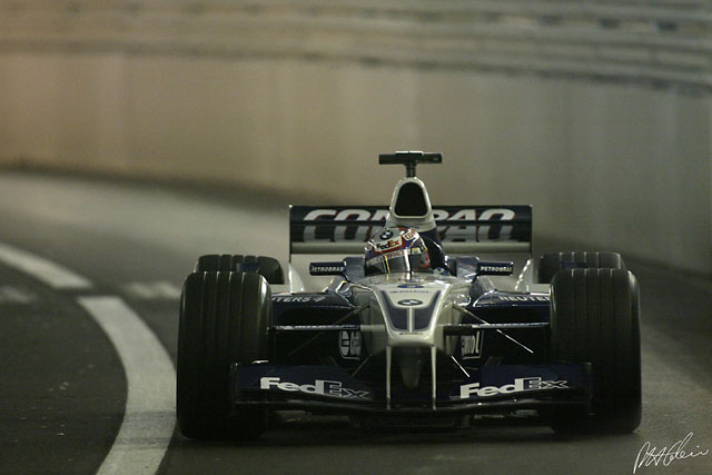 Montoya_2002_Monaco_04_PHC.jpg