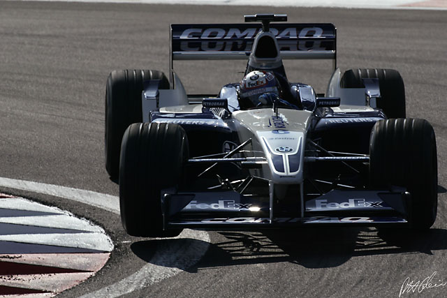 Montoya_2002_Nurburgring_02_PHC.jpg