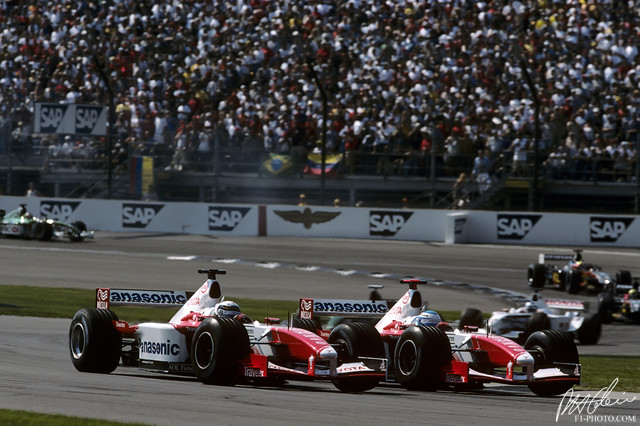 Salo-McNish_2002_Nurburgring_01_PHC.jpg