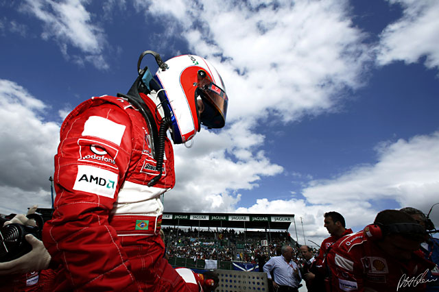 Barrichello_2003_England_01_PHC.jpg