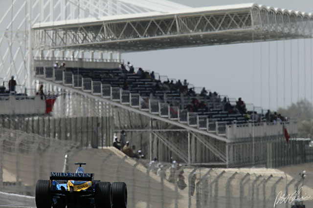 Alonso_2004_Bahrain_04_PHC.jpg