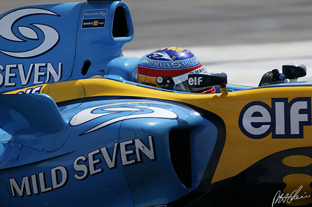 Alonso_2004_Bahrain_06_PHC.jpg