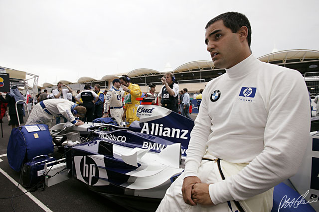 Montoya_2004_Bahrain_05_PHC.jpg