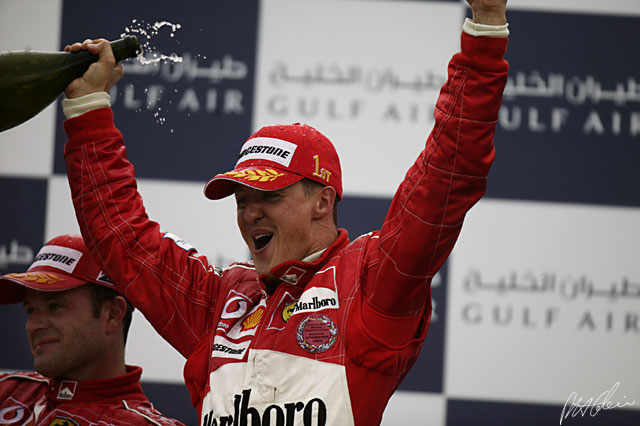 Schumacher_2004_Bahrain_05_PHC.jpg