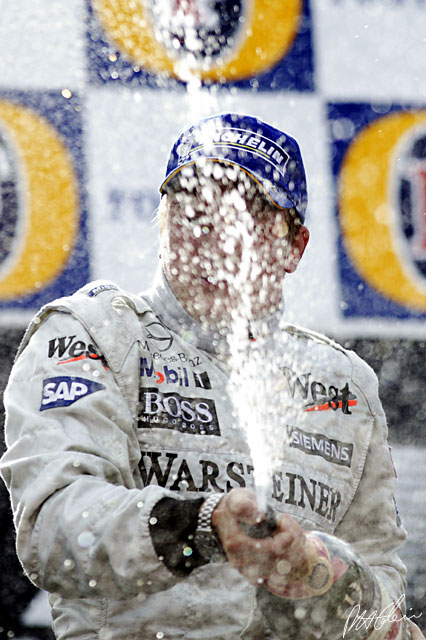 Raikkonen_2004_Belgium_07_PHC.jpg