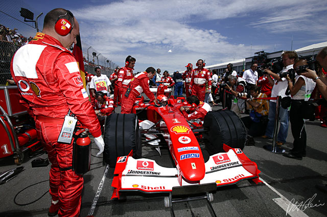 Schumacher_2004_Canada_01_PHC.jpg