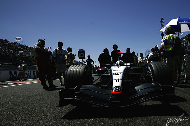 Coulthard_2004_France_02_PHC.jpg