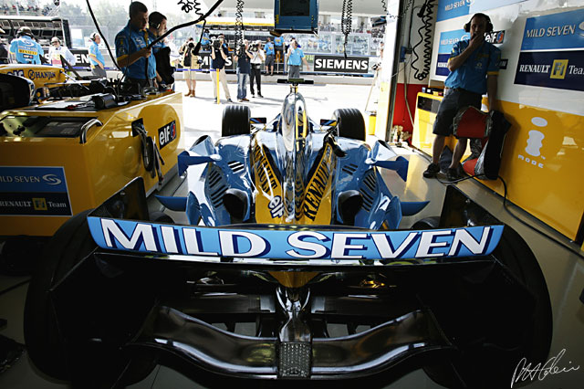 Alonso_2004_Imola_03.jpg