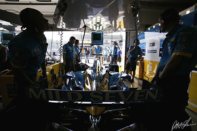 Alonso_2004_Imola_04_PHC.jpg