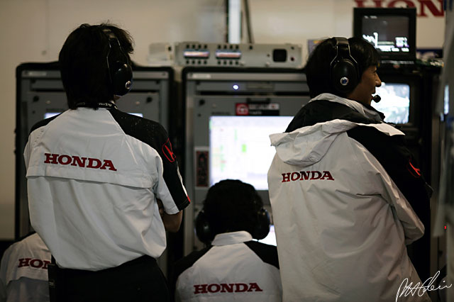 Honda_2004_Japan_01_PHC.jpg