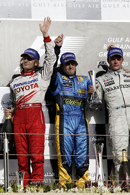 Podium_2005_Bahrain_01_PHC.jpg