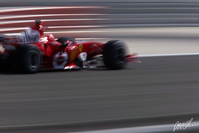 Schumacher_2005_Bahrain_04_PHC.jpg