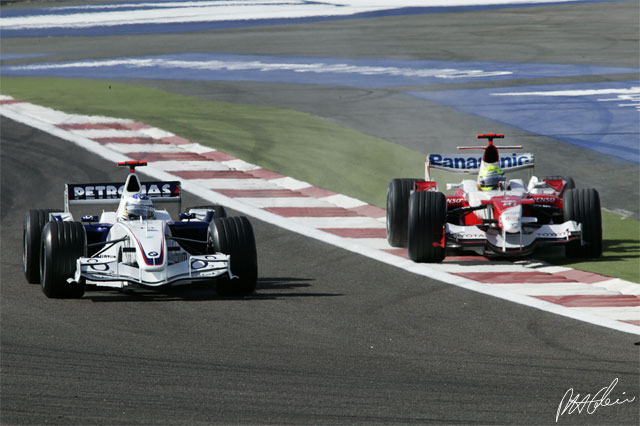 Racing_2006_Bahrain_02_PHC.jpg