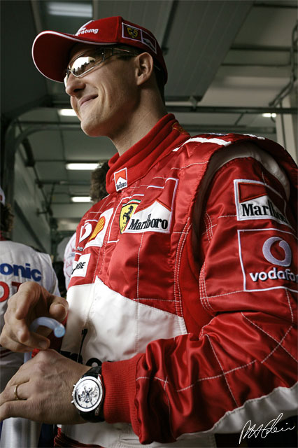 Schumacher_2006_Bahrain_02_PHC.jpg