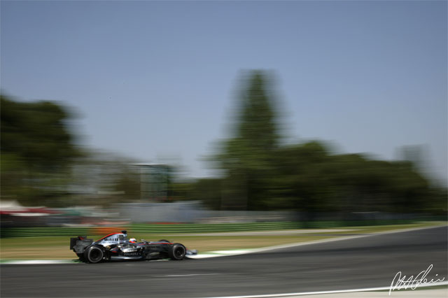 Montoya_2006_Imola_03_PHC.jpg