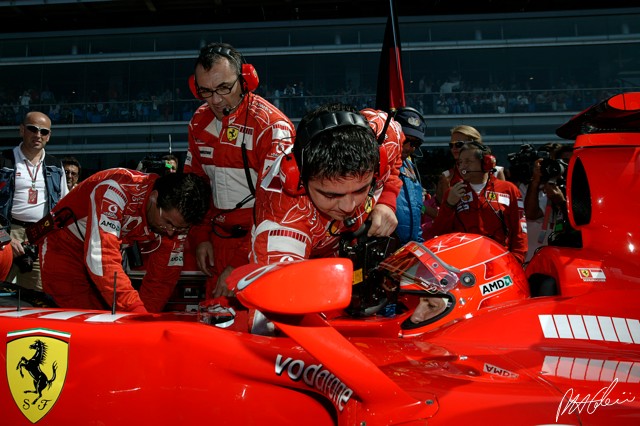 Schumacher_2006_Italy_10_PHC.jpg