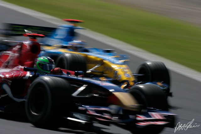 Liuzzi_2006_Japan_03_PHC.jpg