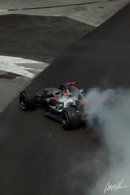 Raikkonen_2006_Monaco_07_PHC.jpg