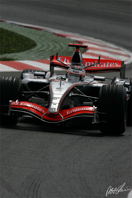 Raikkonen_2006_Spain_02_PHC.jpg