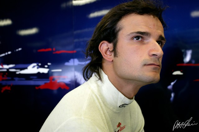 Liuzzi_2006_USA_02_PHC.jpg