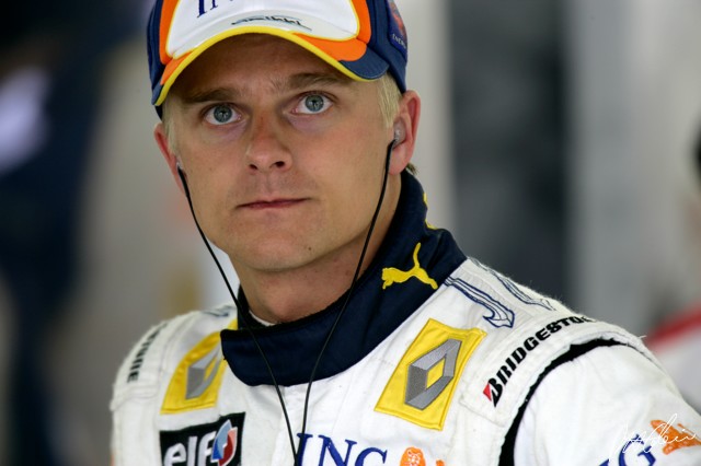 Kovalainen_2007_Australia_01_PHC.jpg